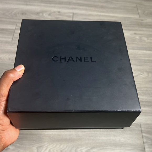 Chanel Parfum Black Box (just box) - Picture 11 of 12